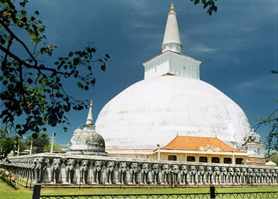 Chedi Anuradhapura